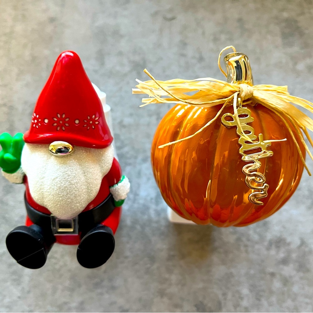 Bath & Body Works Holiday Wallflowers Bundle Santa Gnome + Gather Pumpkin Plug
